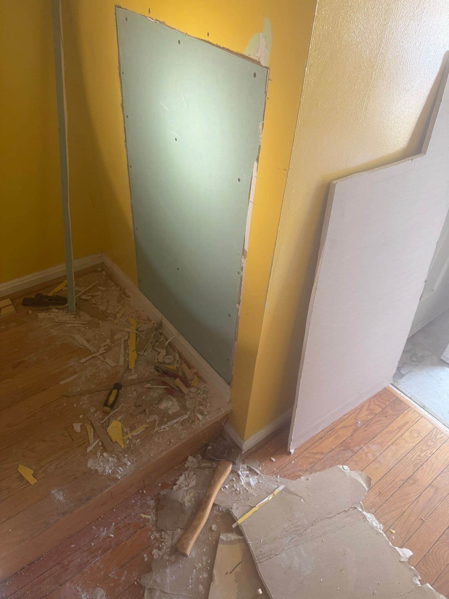 Drywall Repair 1