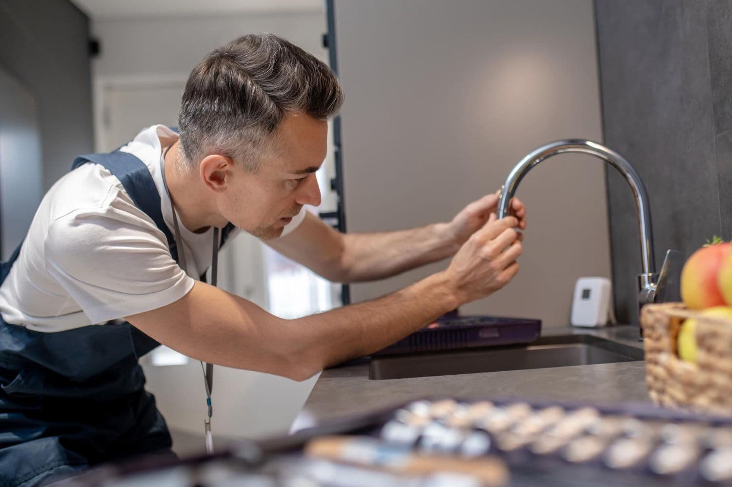 Kitchen & Bathroom Faucet Installation